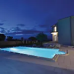 With Outdoor Swimming Pool 183 Pridraga