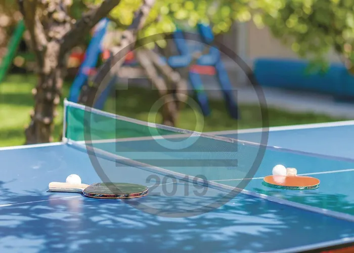 With Outdoor Swimming Pool 183 * Pridraga