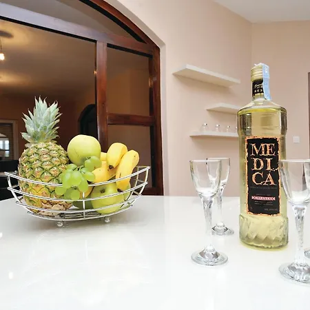 Beautiful Home In Pridraga With Kitchen * Pridraga